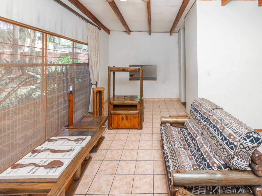 4 Bedroom Property for Sale in Ifafi North West